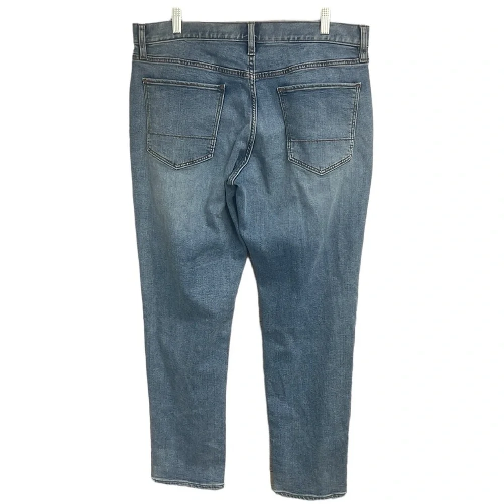Banana Republic Athletic Fit Travel Jean - Picture 3 of 4